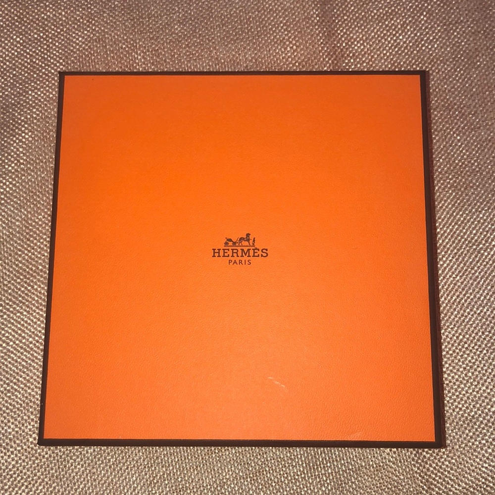 Hermes box